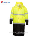 Inferior de diseño negro Hi Vis Safety Workwear Con capucha de largo impermeable, 150D poliéster Oxford con revestimiento de PU y costuras selladas